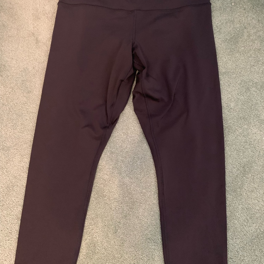 Athleta Black Elation Train 7/8 Tight Leggings